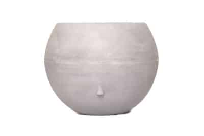 35" BOLA SELF-WATERING PLANTER